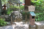 千葉神社 境内に設置の福運招来の亀岩の様子