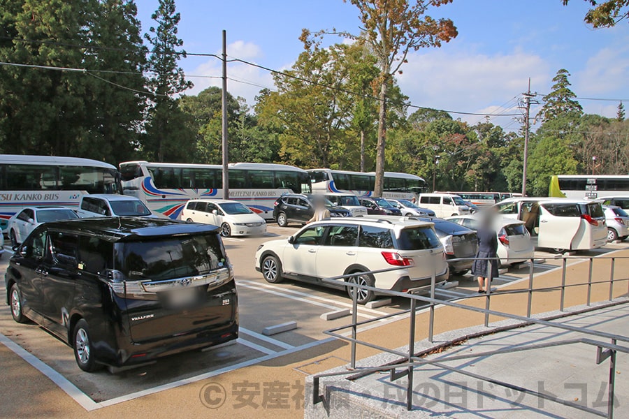 春日大社 駐車場と広さ・混み具合の様子その2